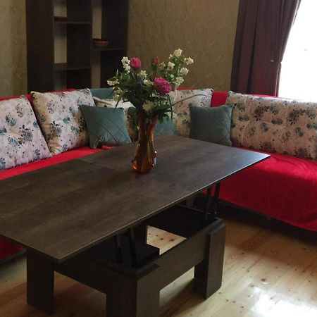 Edward'S Guesthouse Lagodehi Dış mekan fotoğraf