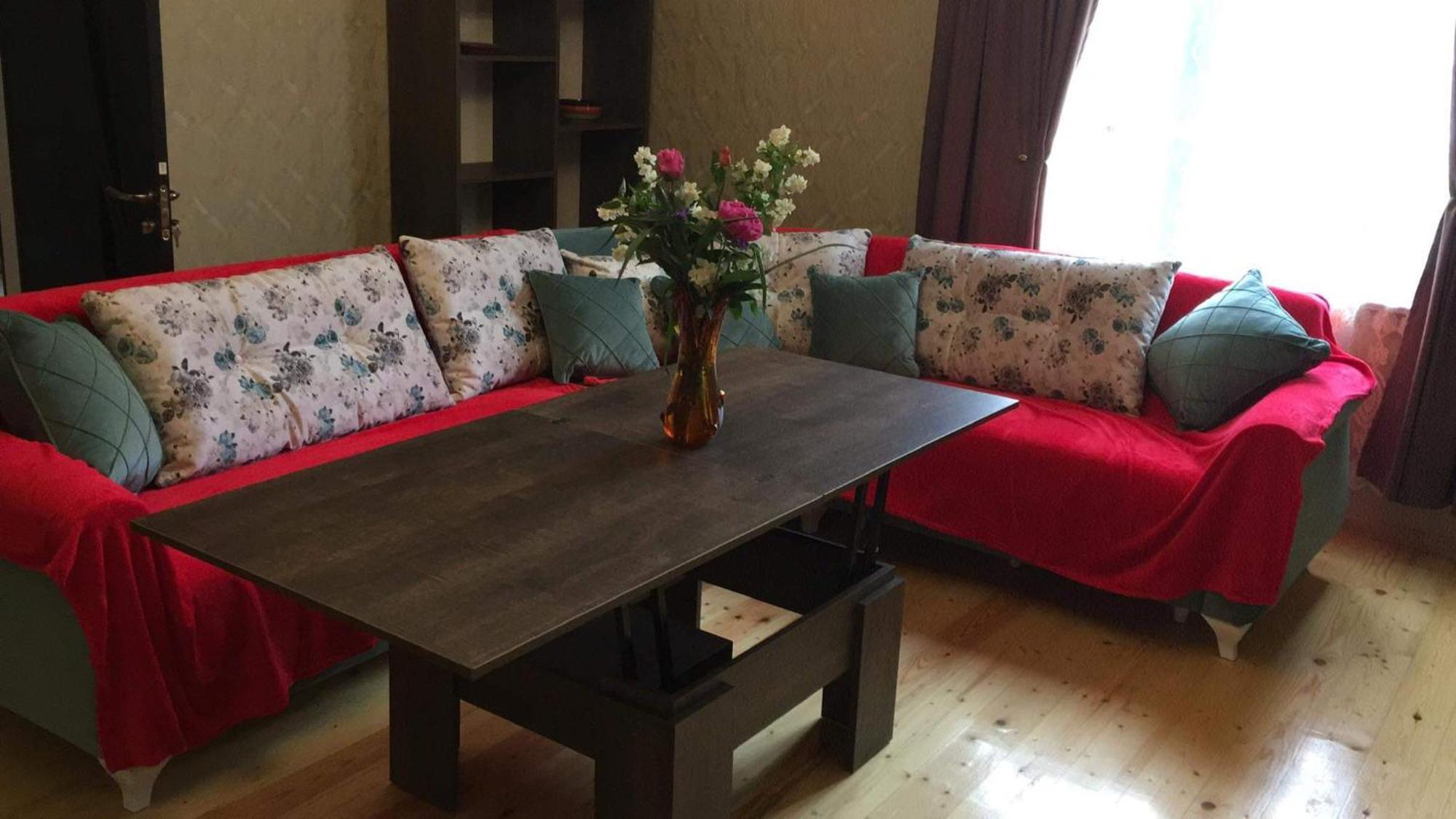 Edward'S Guesthouse Lagodehi Dış mekan fotoğraf